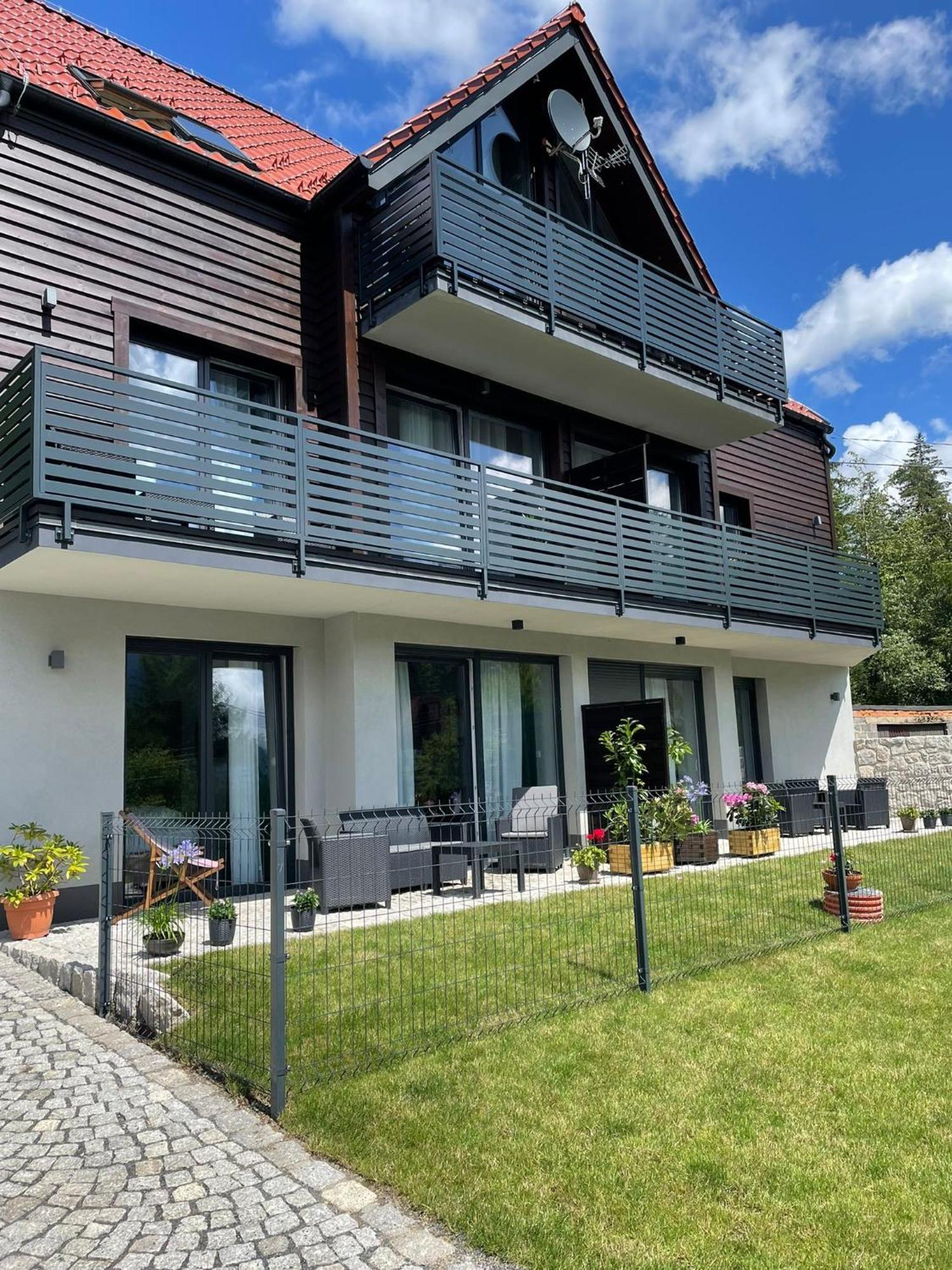 Z Widokiem Apartamenty - Apartamenty Z Widokiem Na Gory I Zewnetrzna Balia Szklarska Poręba Exterior foto